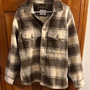 Old Navy Checkered Shirt Jacket in Brown and Cream